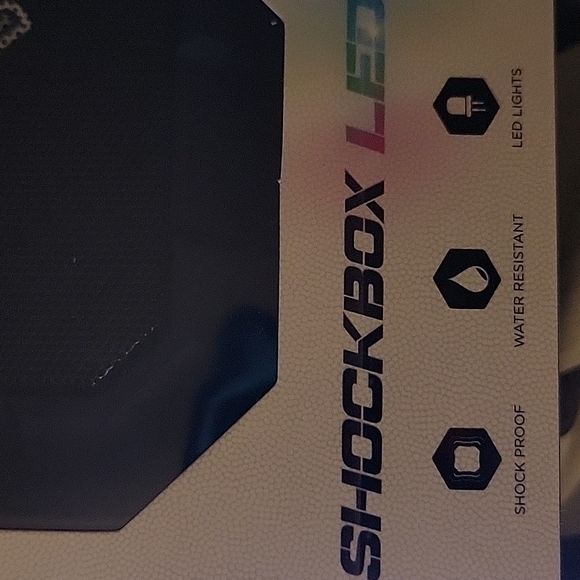 New in Box: NFL New England Patriots Bluetooth Wireless Speaker - Picture 5 of 7